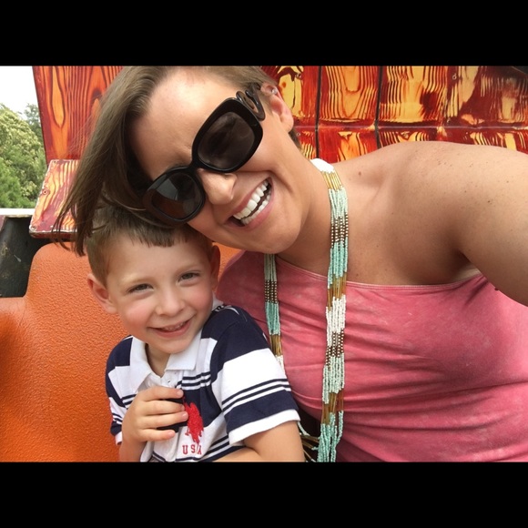 Meet your Posher, Elizabeth - Picture 1 of 1